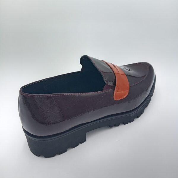Mocassins vernis bordeaux femme Rosewood Tania pointure 39 avant droit