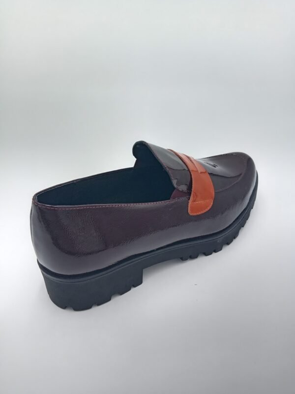 Mocassins vernis bordeaux femme Rosewood Tania pointure 39 avant droit