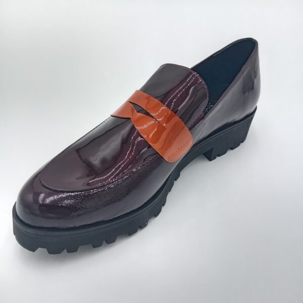 Mocassins vernis bordeaux femme Rosewood Tania pointure 39 avant gauche