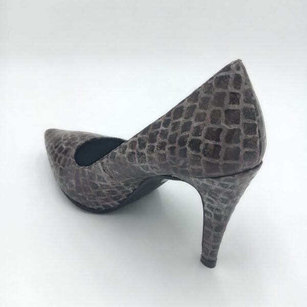 Arrière des escarpins Rosewood Devon effet reptile