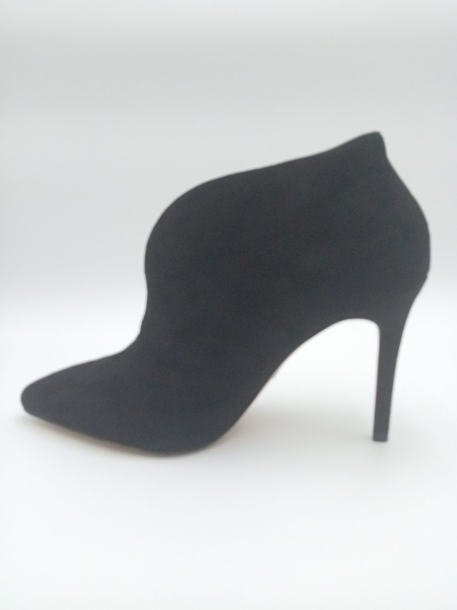 Escarpins daim noir femme Tamaris vue trois quarts