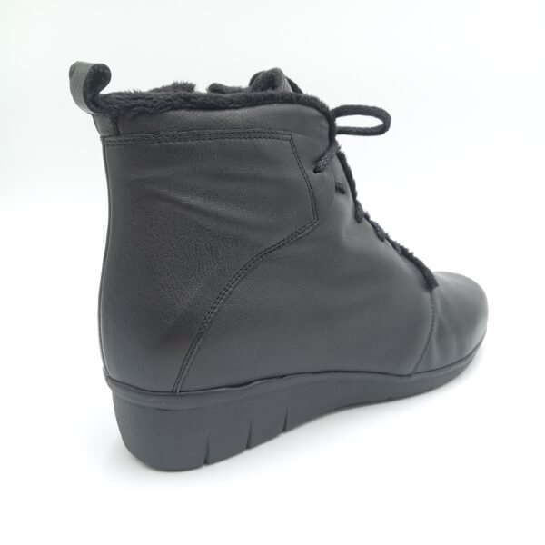 Bottines cuir noir femme Arima Valeska fourrées pointure 40 arrière droit