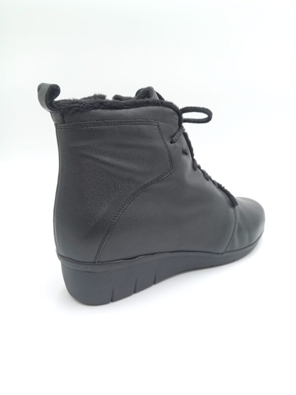 Bottines cuir noir femme Arima Valeska fourrées pointure 40 arrière droit