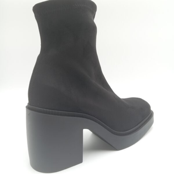 Bottines noires femme à talon Miss Elastic pointure 40 arriere droit