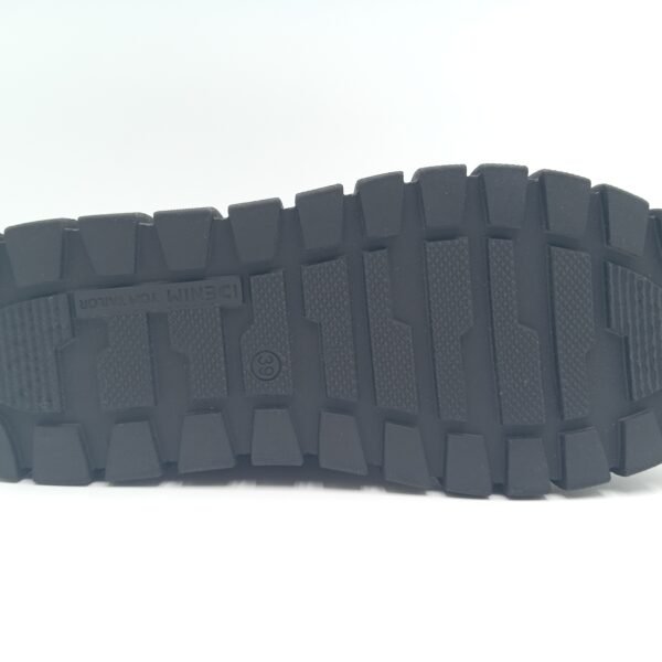 Bottines noires fourrées femme Tom Tailor pointure 39 semelle