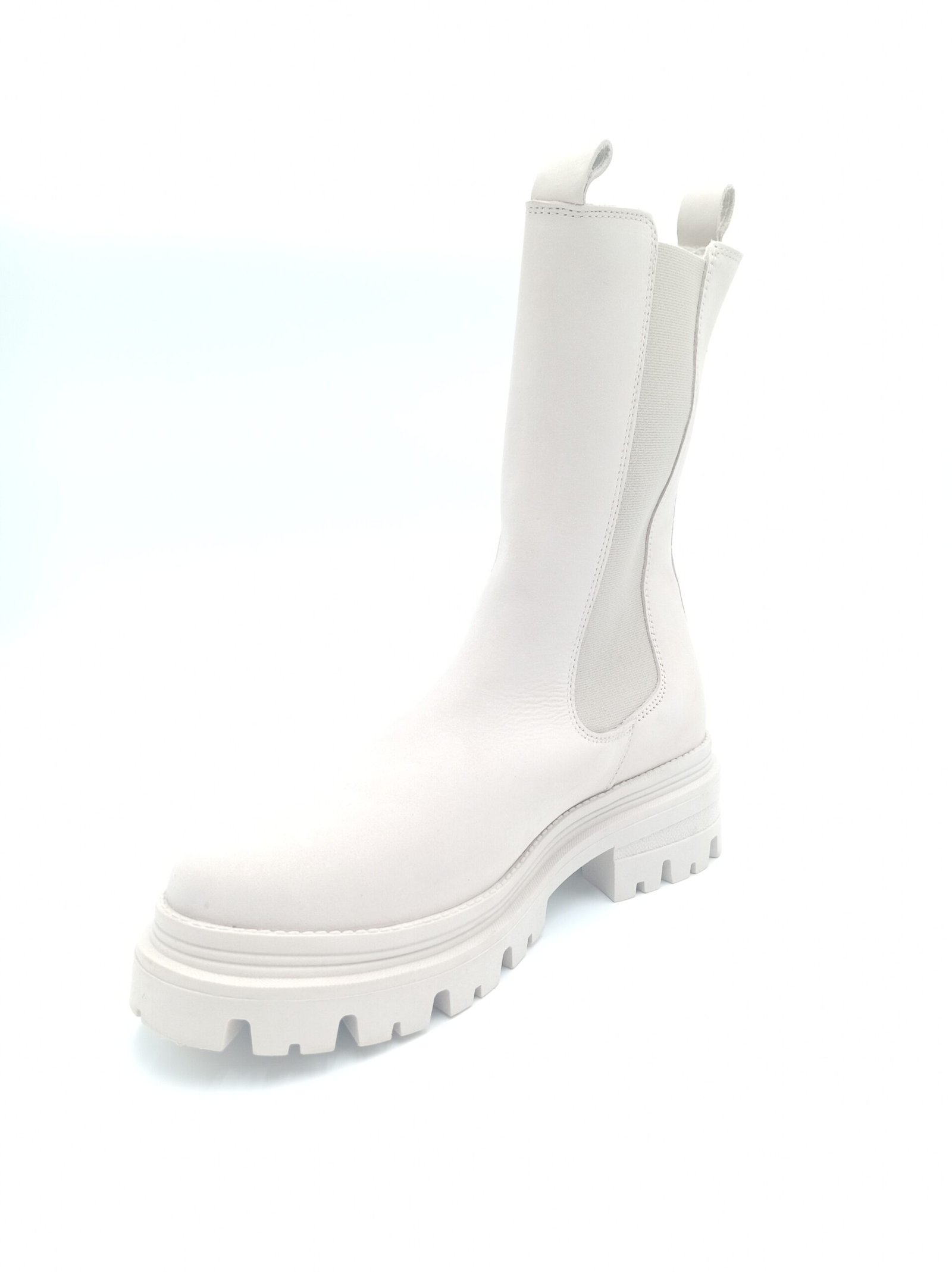 Bottines nubuck beige femme Tamaris pointure 40 avant gauche