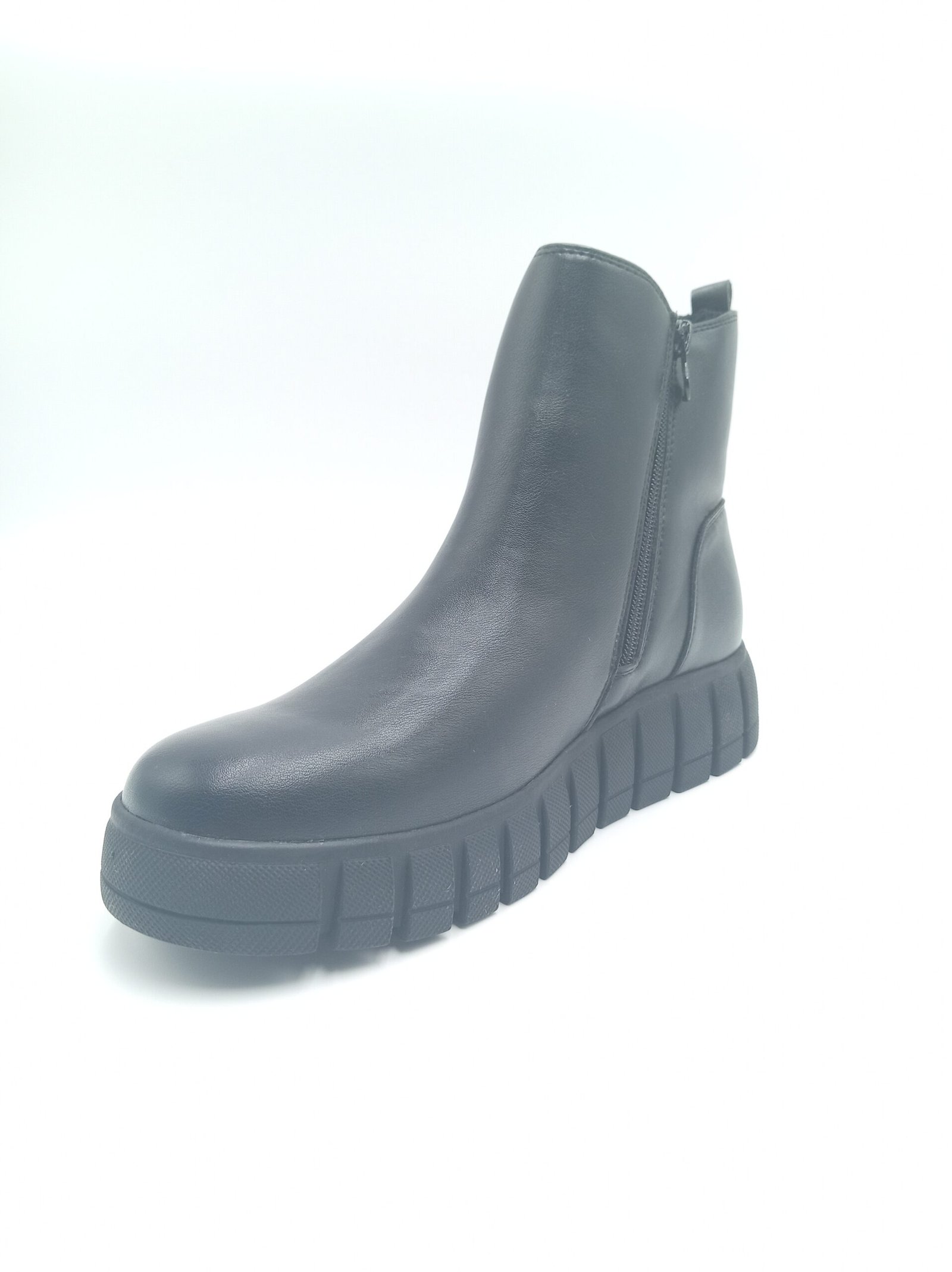Bottines noires plateforme femme Tom Tailor pointure 39 avant gauche