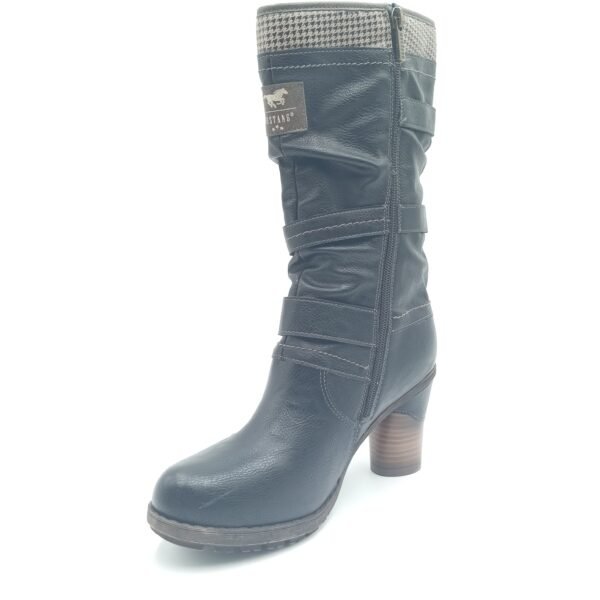 Bottes noires fourrées femme Mustang Palma pointure 39 avant gauche